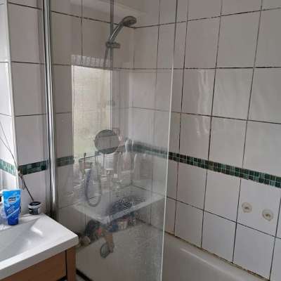 Tiling-Shower-03-(Before)-square